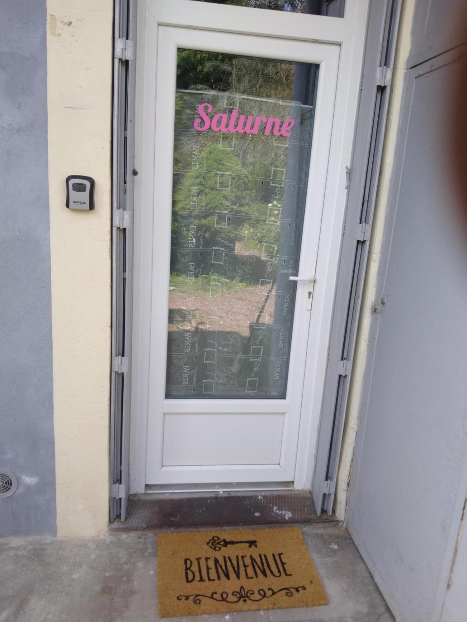 Ferienwohnung Saturne Fourchambault Exterior foto